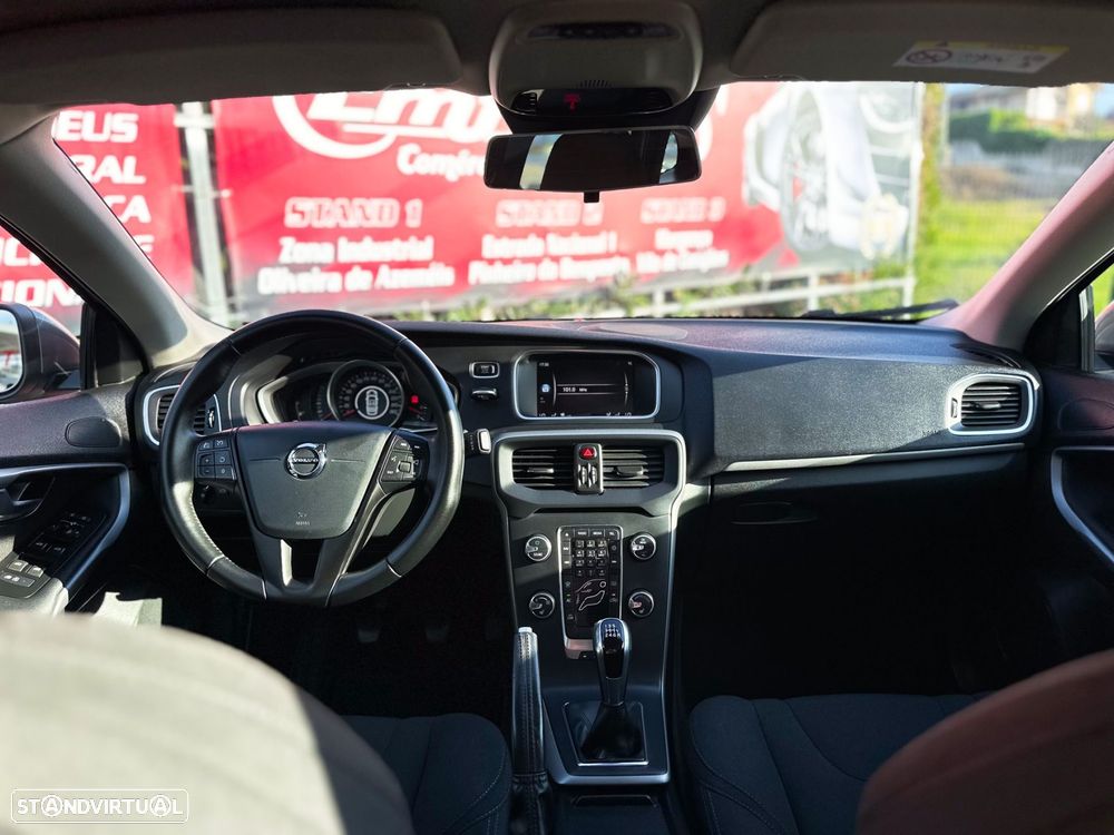 Volvo V40 2.0 D2 Momentum - 12