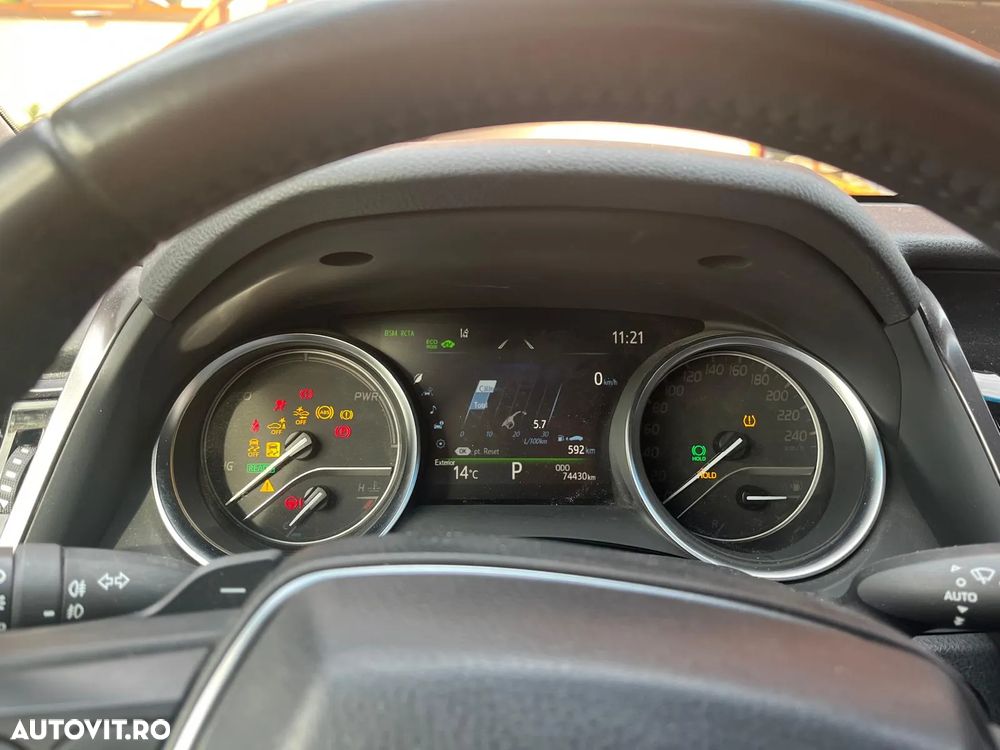 Toyota Camry 2.5 Hybrid Dynamic - 7