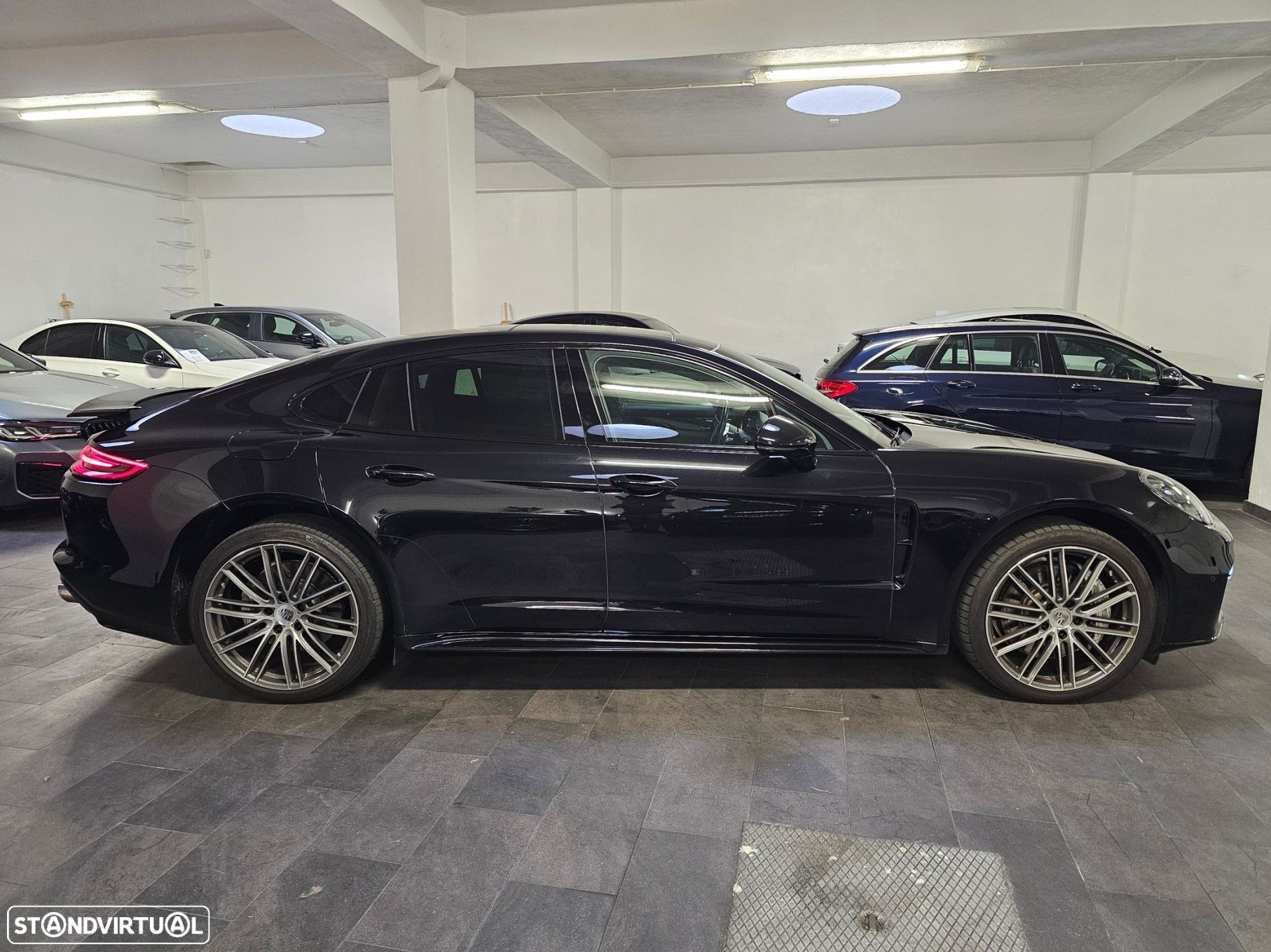 Porsche Panamera 4 E-Hybrid Platinum Edition - 10