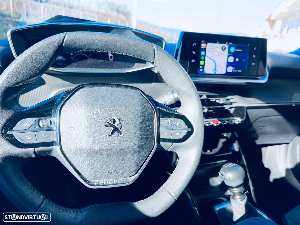 Peugeot 2008 1.2 PureTech Allure Pack - 3