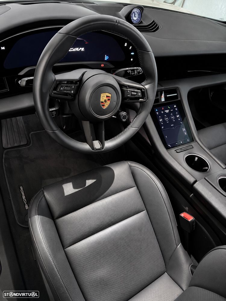 Porsche Taycan Sport Turismo - 7
