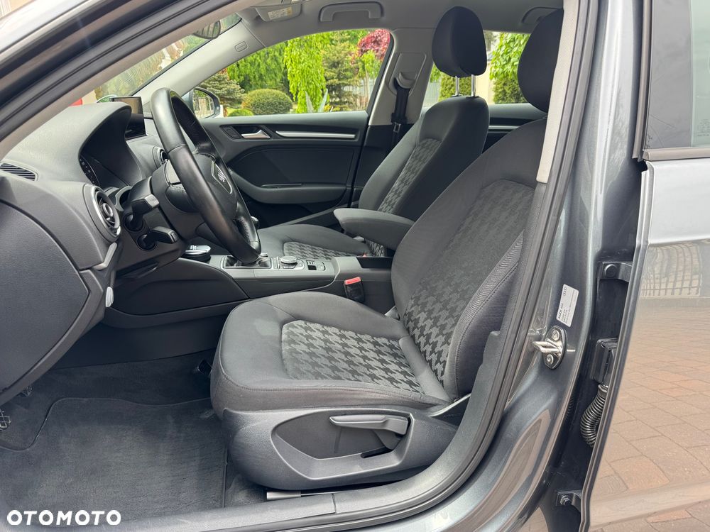 Audi A3 Sportback 2.0 TDI Quattro Attraction - 21