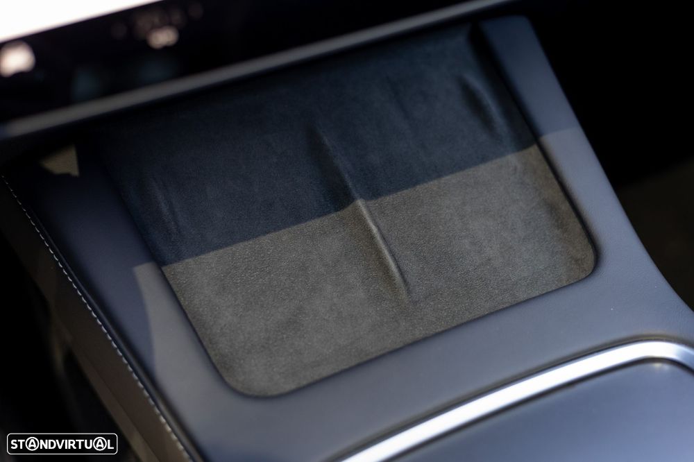 Tesla Model Y Standard RWD - 18