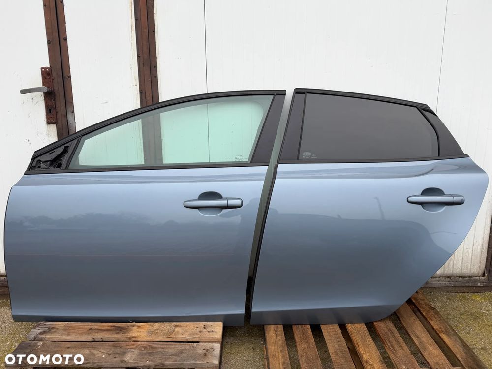 Drzwi Lewy Przód Lewy Tył VOLVO V40 KOLOR 721 Strona Lewa Kompletne - 1