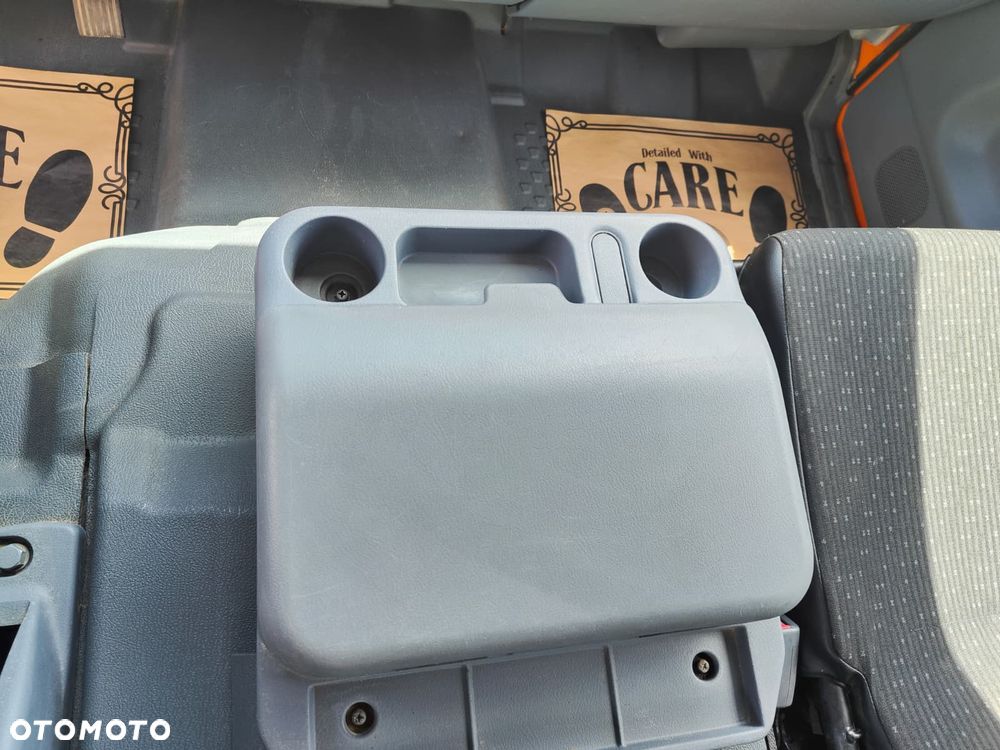 Mitsubishi Fuso Canter - 16