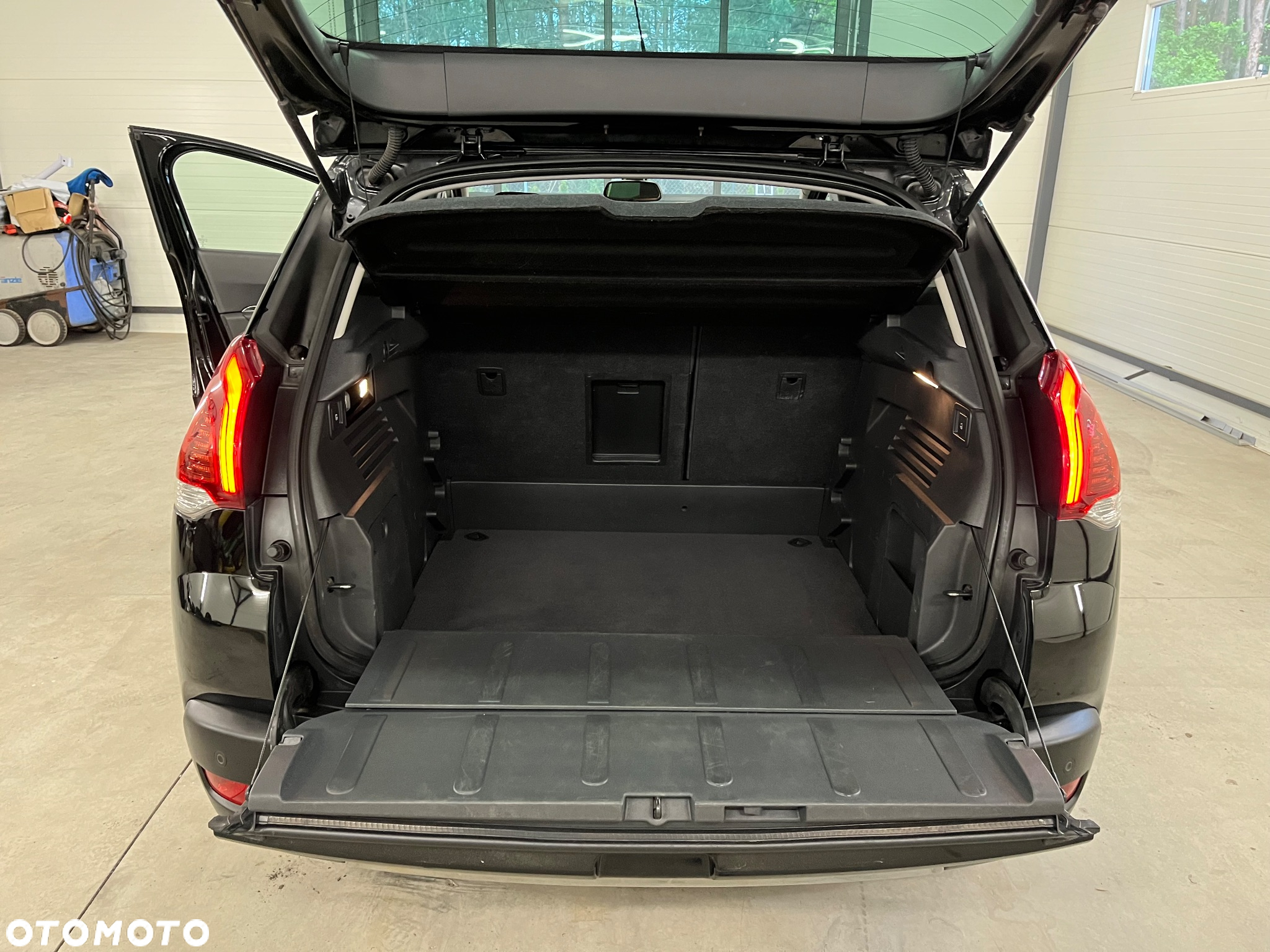 Peugeot 3008 1.6 BlueHDi Allure S&S - 19