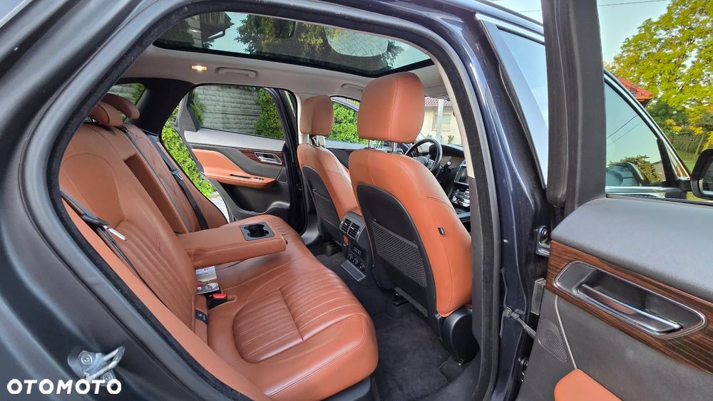 Jaguar F-Pace 3.0 TDV6 AWD Portfolio - 16