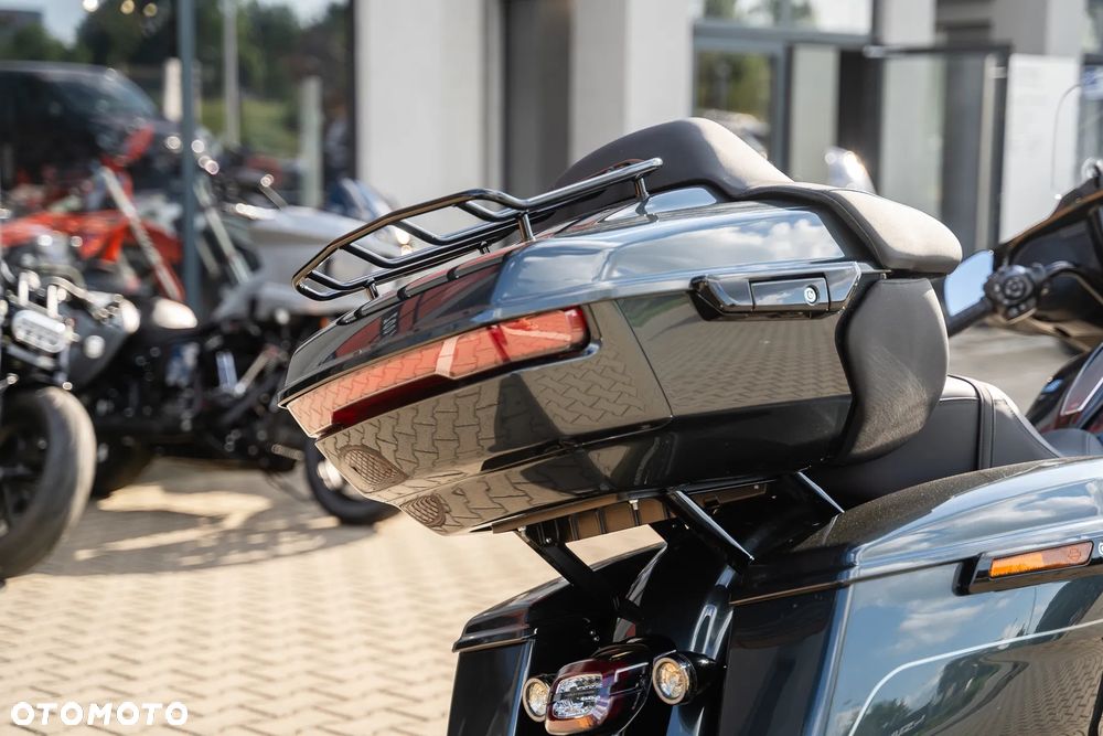 Harley-Davidson Touring Street Glide - 13