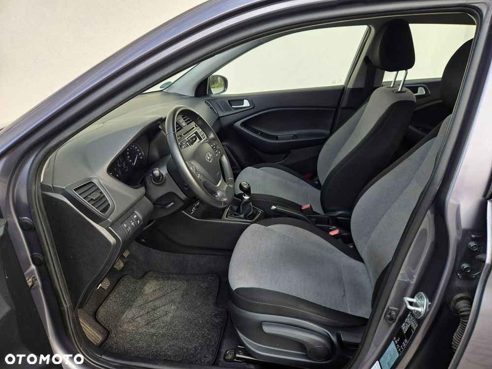Hyundai i20 - 8