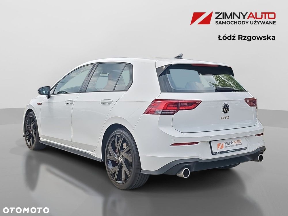 Volkswagen Golf - 39