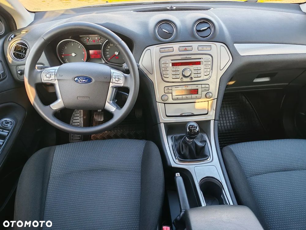 Ford Mondeo - 13