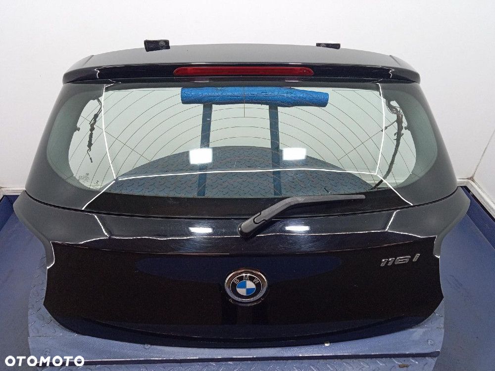 BMW 1 F20 TYLNA KLAPA BAGAŻNIKA 668  SCHWARZ  II - 1