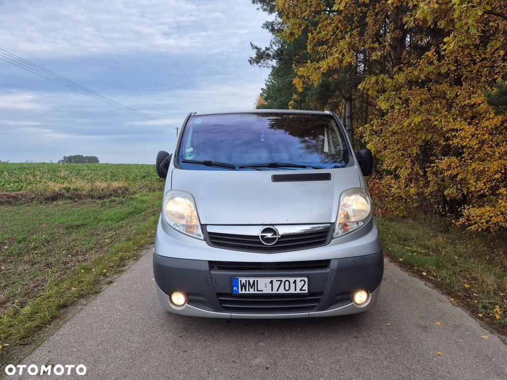Opel Vivaro - 2