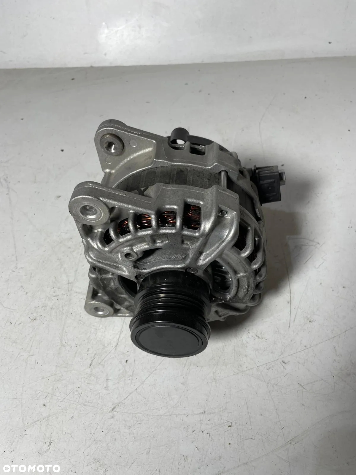 Renault Dacia Nissan Alternator 1.0 231009076R - 2