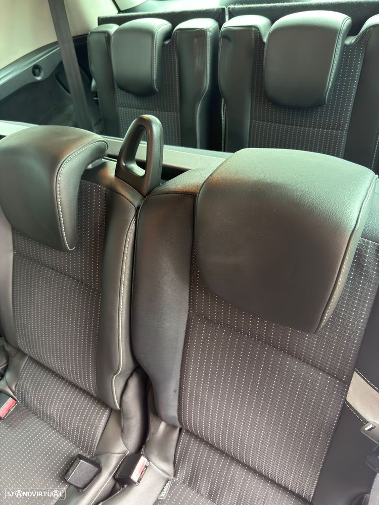 Renault Grand Scénic 1.5 dCi Bose Edition SS - 12