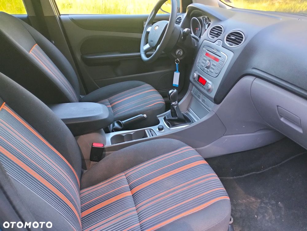 Ford C-MAX 1.6 Style - 36