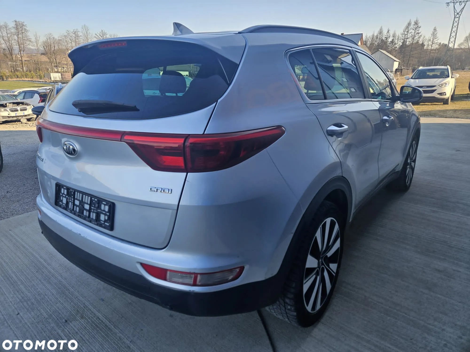 Kia Sportage 1.7 CRDI 2WD Dream-Team Edition - 4