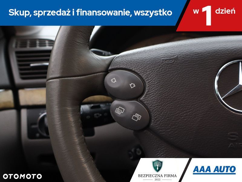 Mercedes-Benz Klasa E - 17