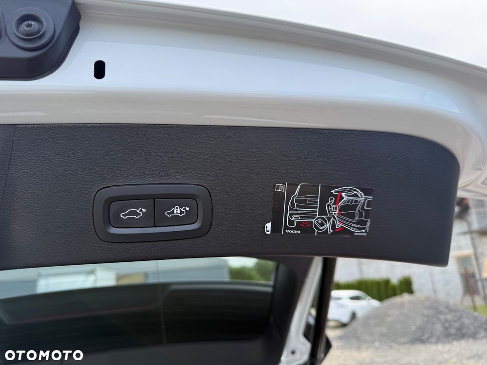 Volvo XC 40 - 40
