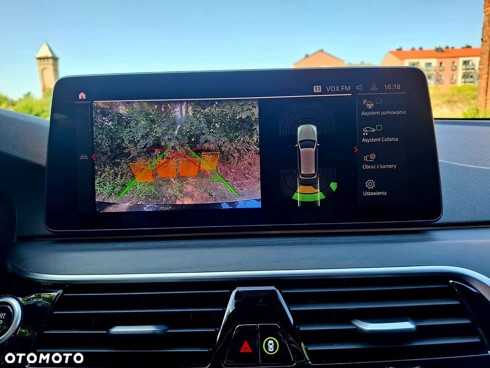 BMW Seria 5 540d xDrive Touring M Sport Edition - 19