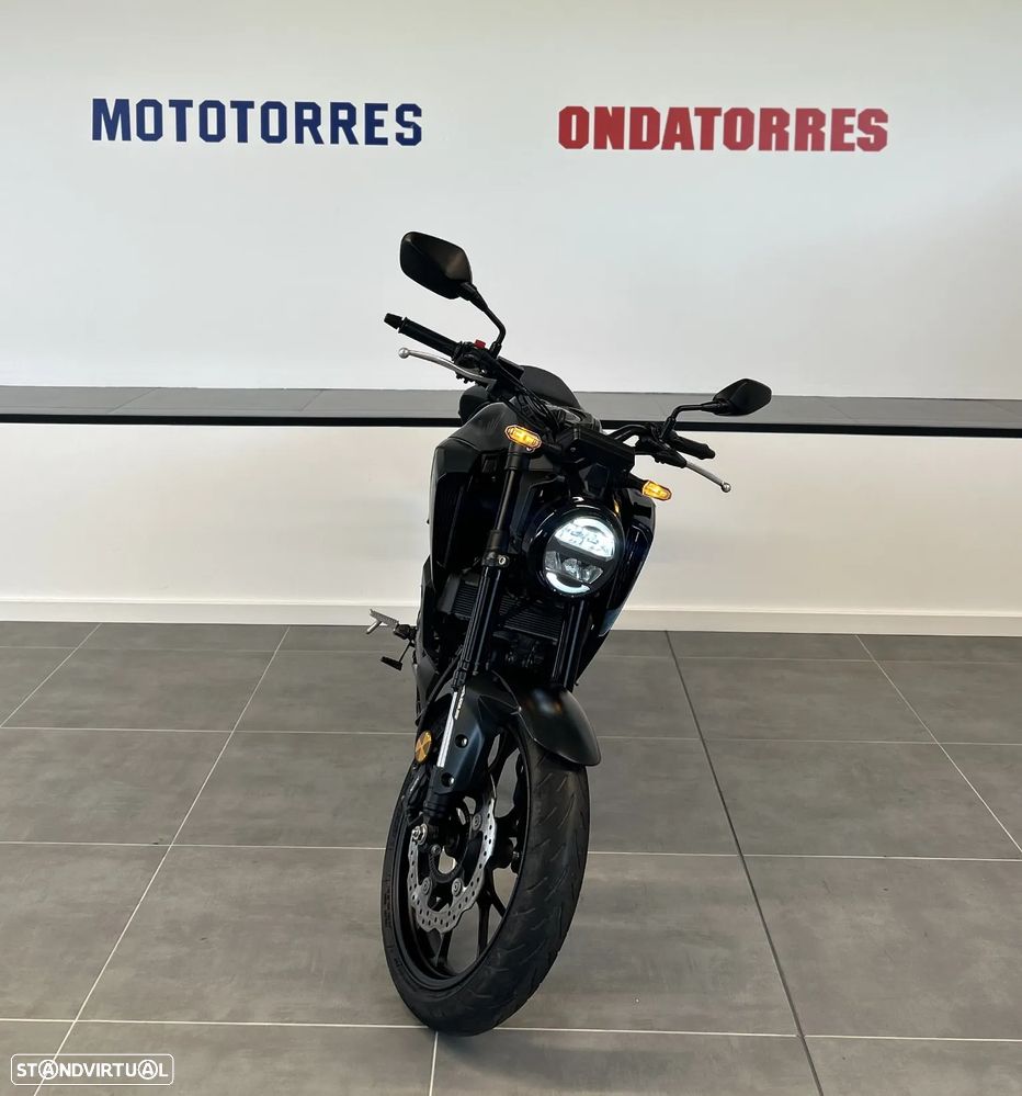 Honda CB CB125R Neo Sports Café - 3