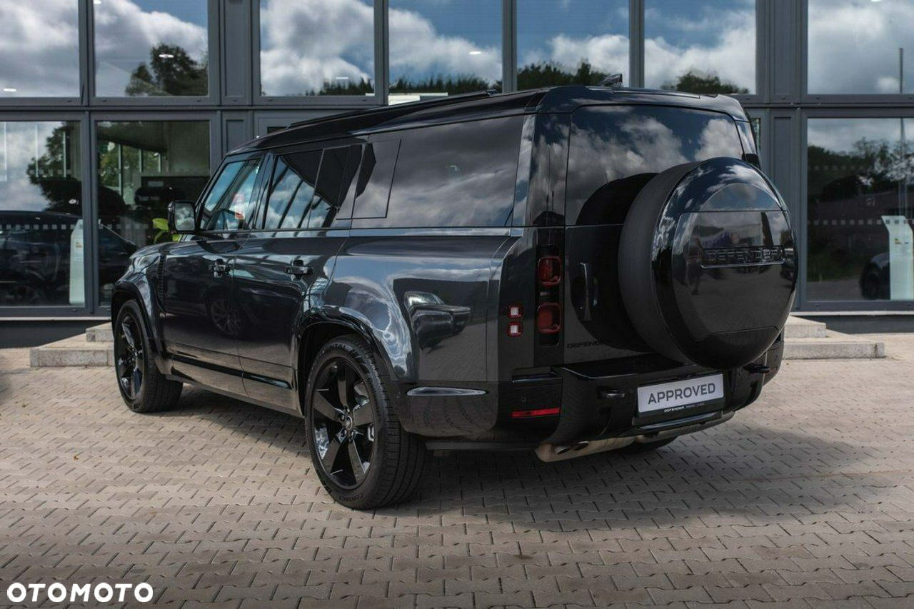 Land Rover Defender - 8