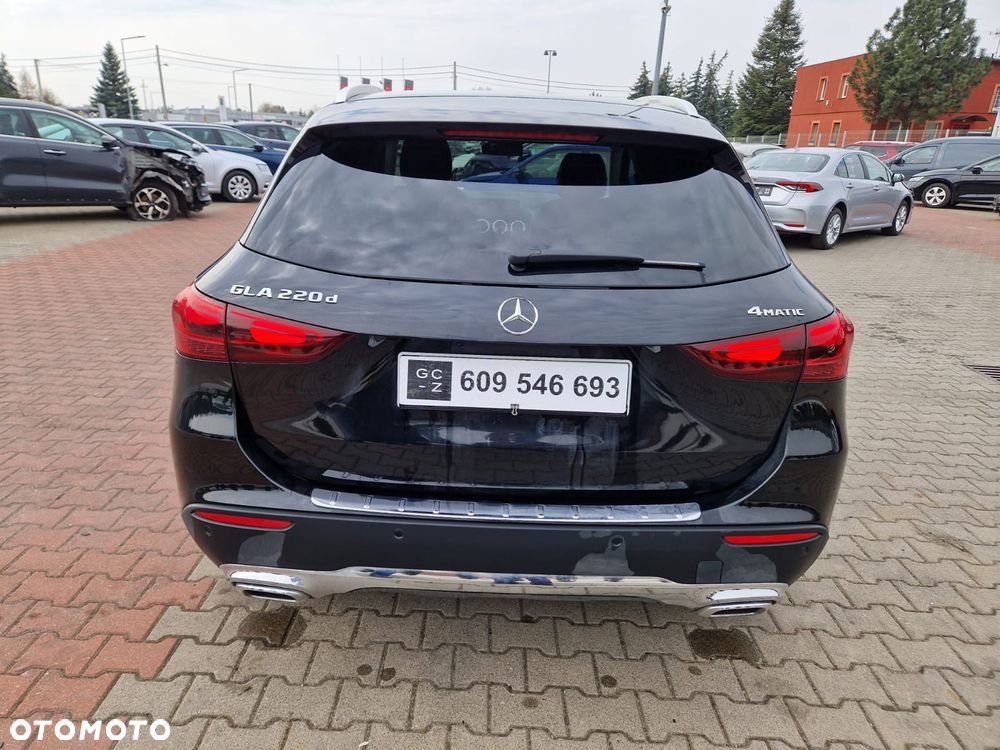 Mercedes-Benz GLA 220 d 4-Matic Edition 1 - 8