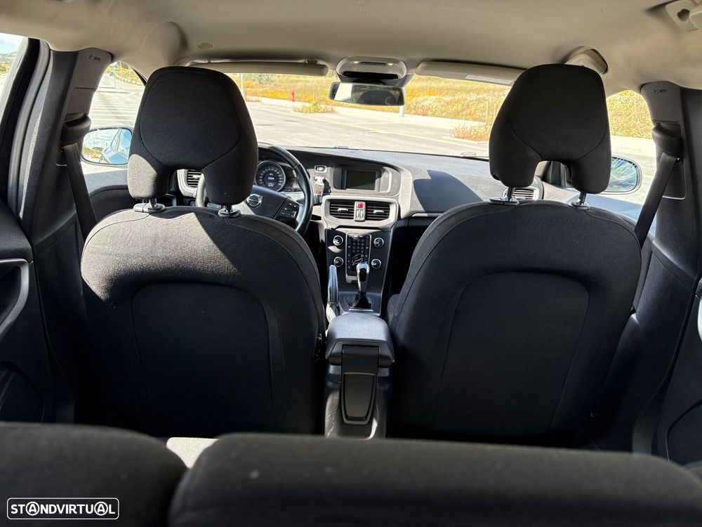 Volvo V40 2.0 D2 Momentum - 19