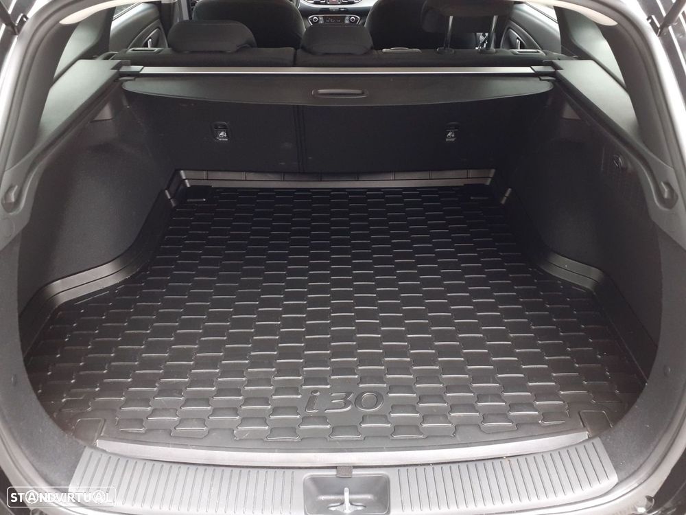 Hyundai i30 1.0 T-GDI Style Plus - 26
