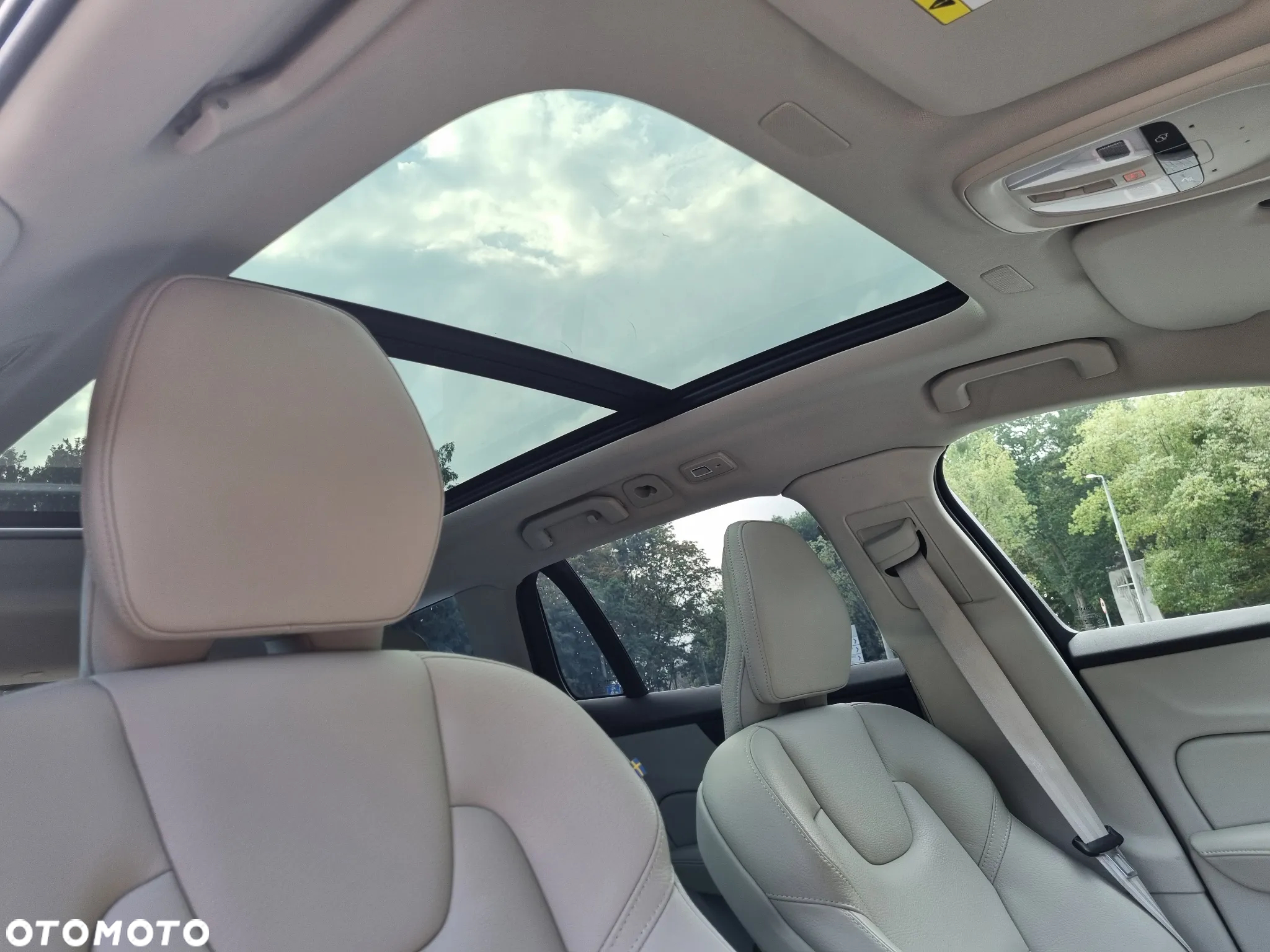 Volvo V60 T4 R-Design - 5
