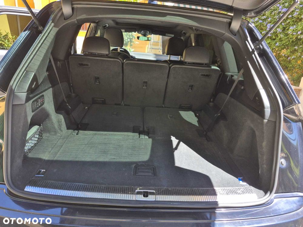 Audi Q7 - 7