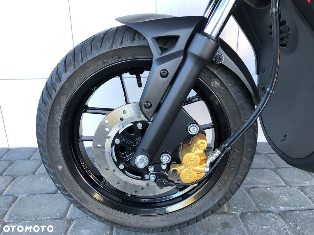 Aprilia SR - 16