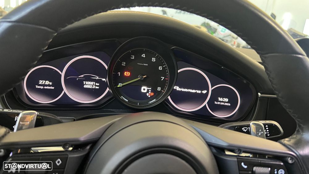 Porsche Panamera 4 E-Hybrid Platinum Edition - 18