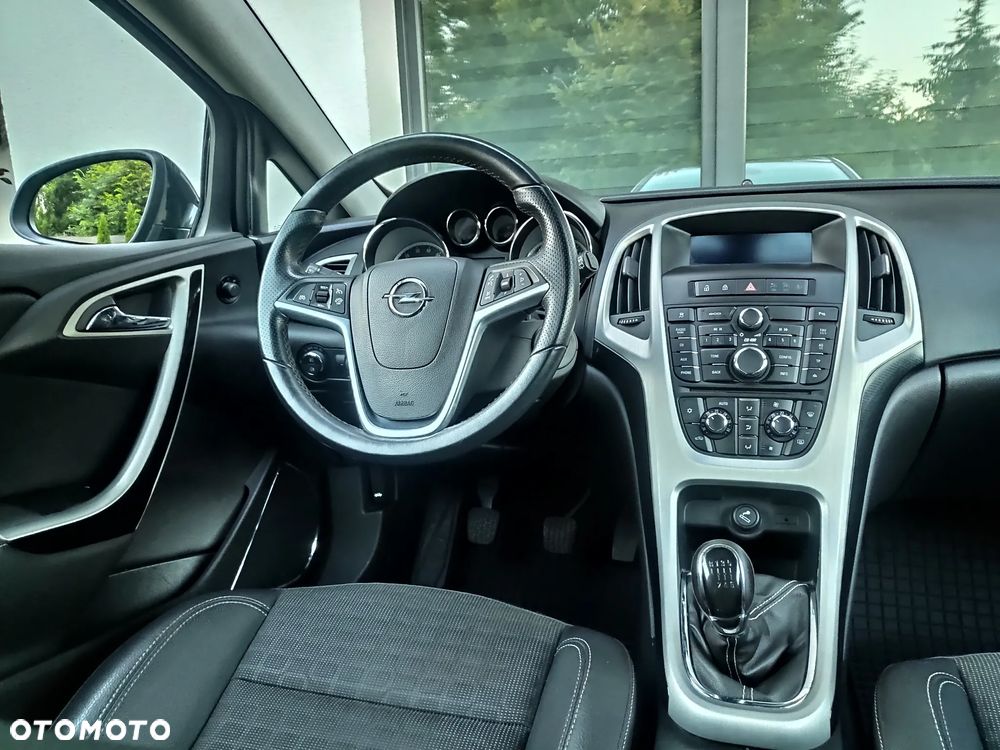 Opel Astra 1.4 Turbo - 9