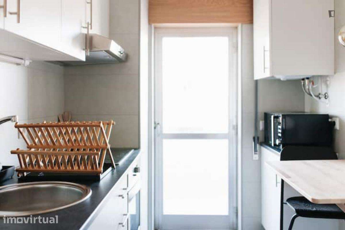 Apartamento com 1 quartos - localizado em Senhora da Hora Porto - Grande imagem: 5/21