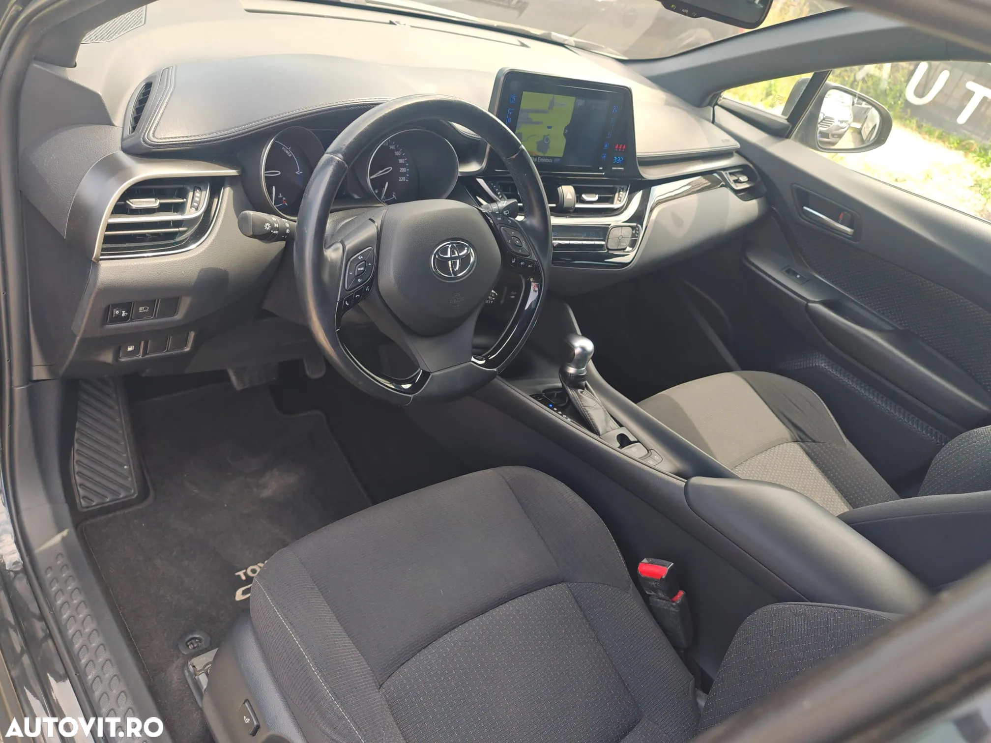 Toyota C-HR - 13