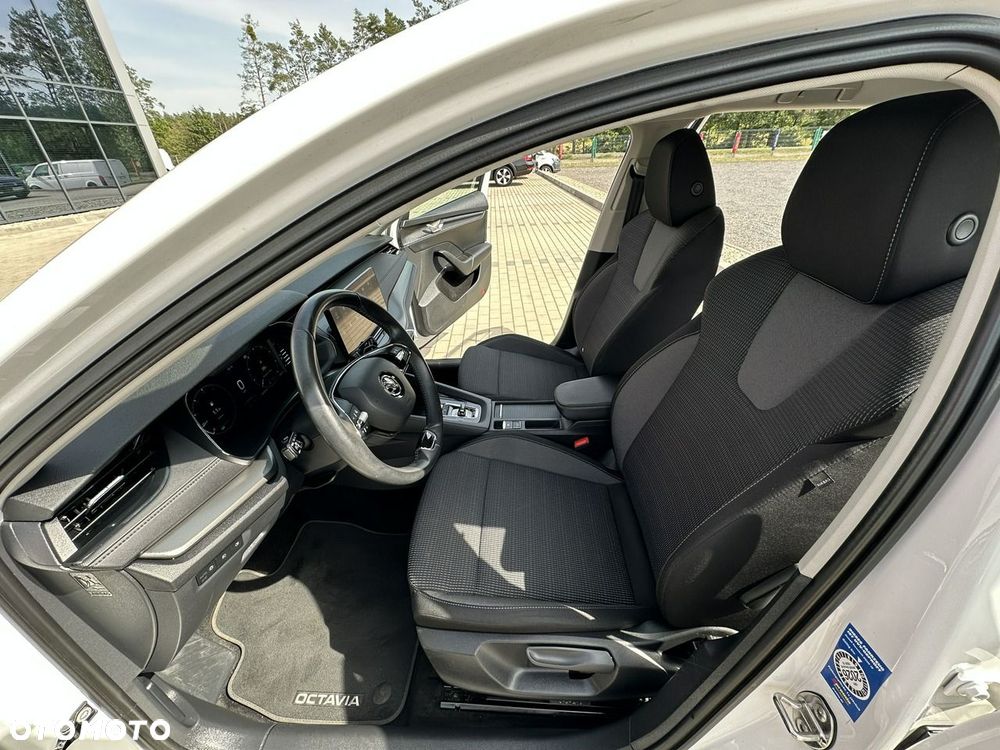 Skoda Octavia 2.0 TDI Ambition DSG - 11