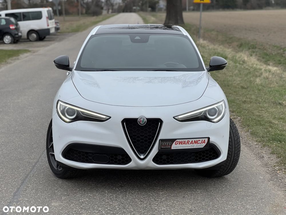 Alfa Romeo Stelvio 2.0 Turbo 16V AT8-Q4 Veloce - 8