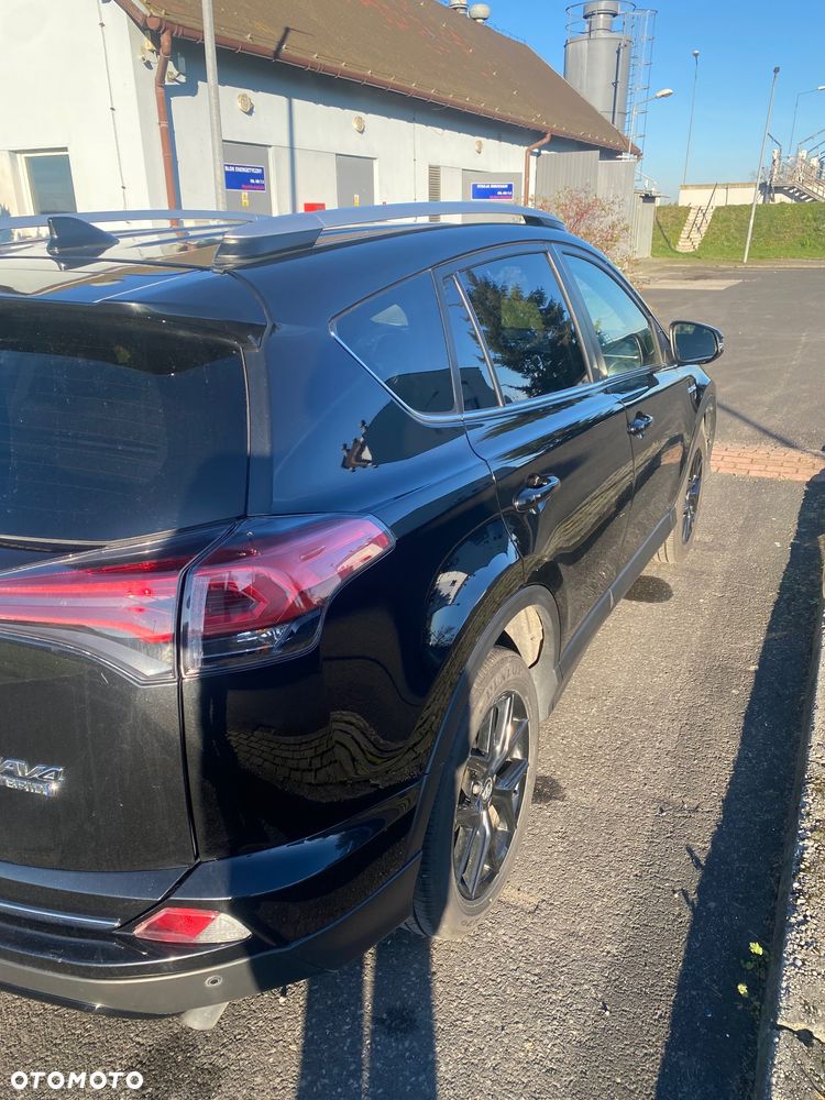 Toyota RAV4 Hybrid Premium 4x2 - 6