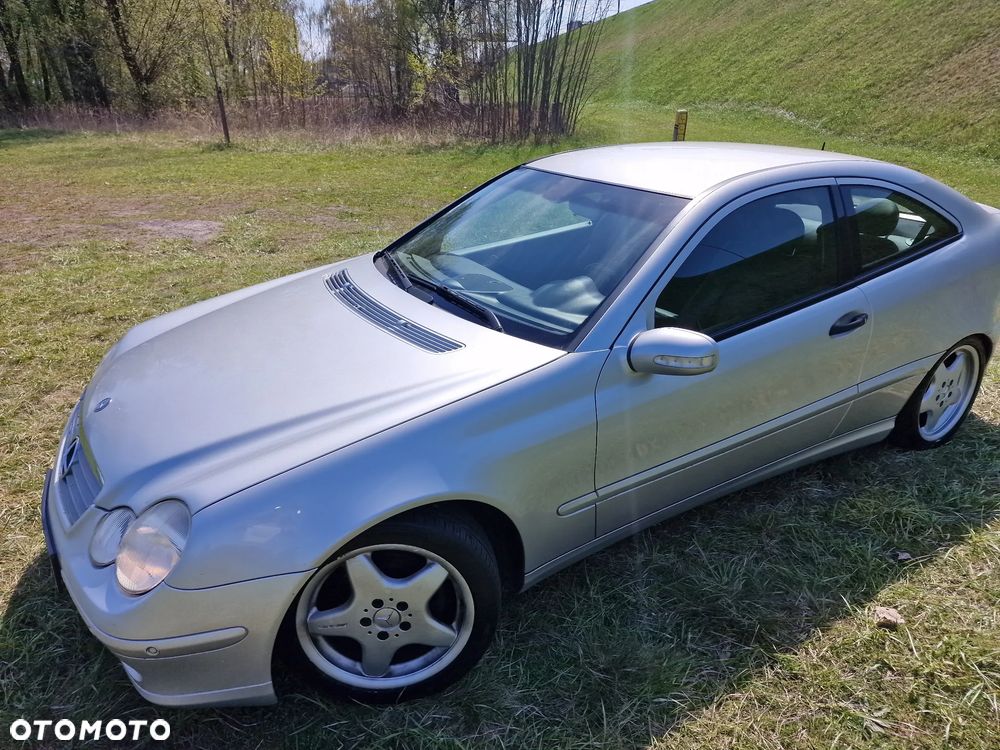 Mercedes-Benz Klasa C 180 Kompressor Sportcoupe - 15