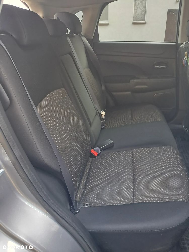 Mitsubishi ASX 1.6 Invite - 11