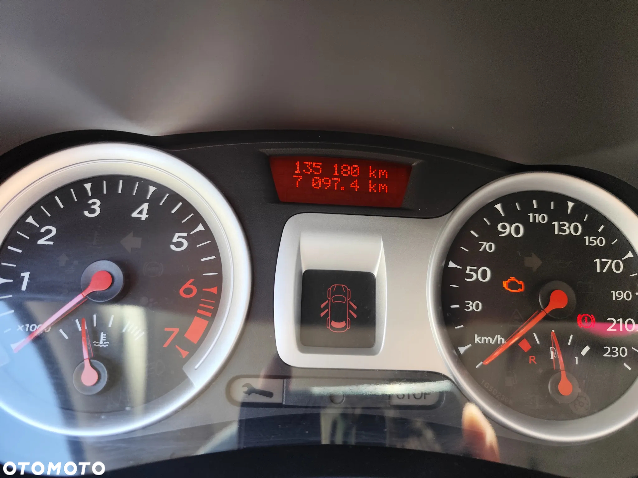 Renault Clio 1.2 16V TCE Alize Euro5 - 24