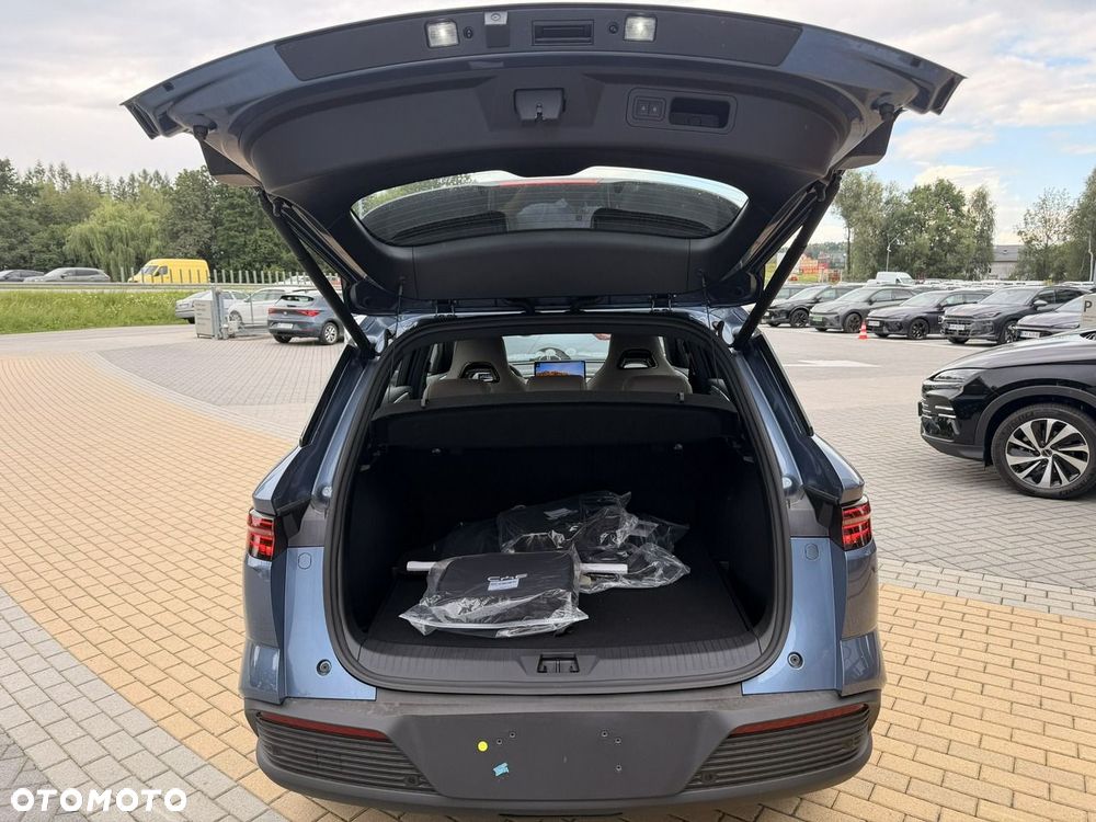 BYD Sealion 5 - 13