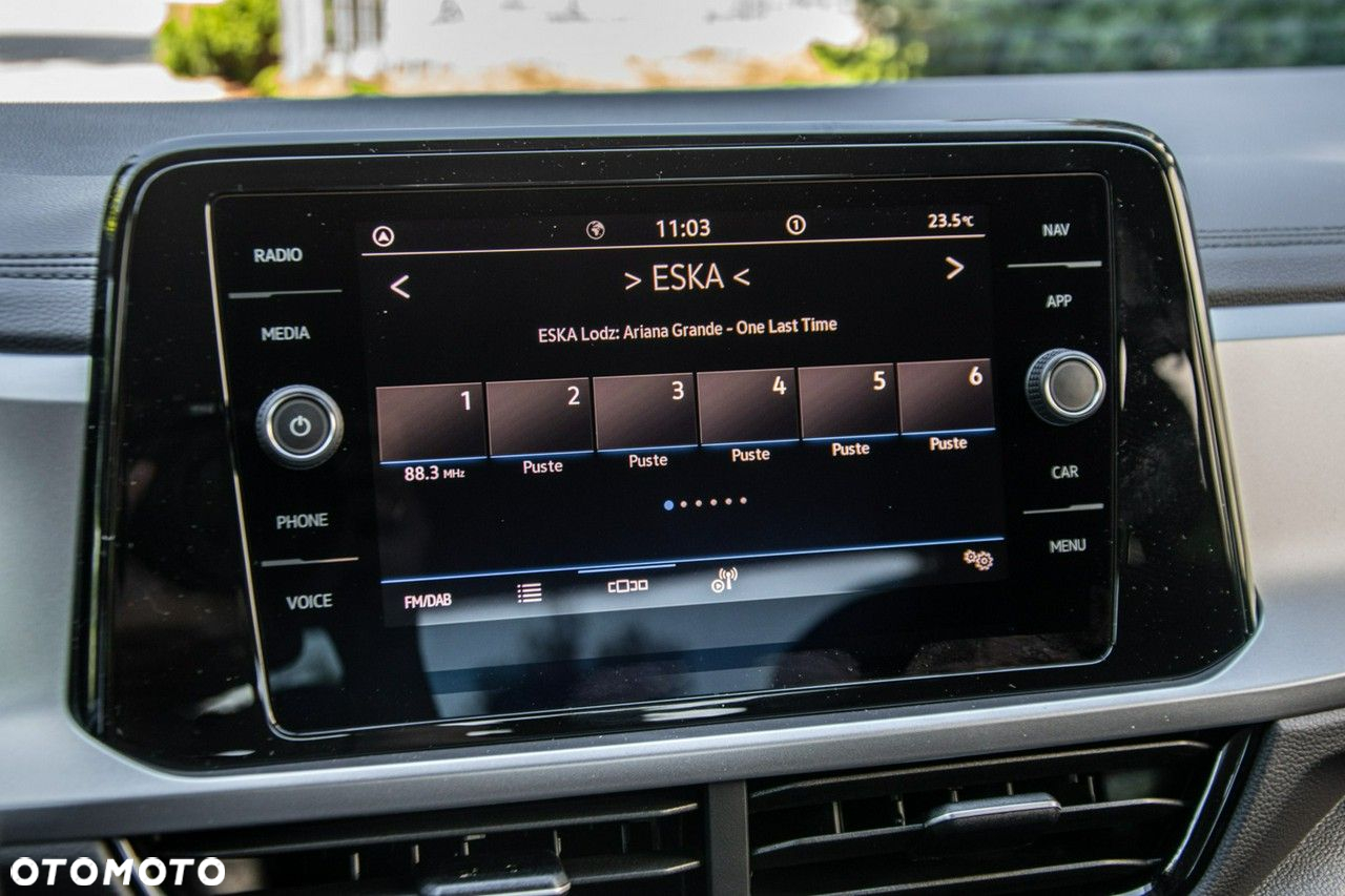 Volkswagen T-Roc - 23