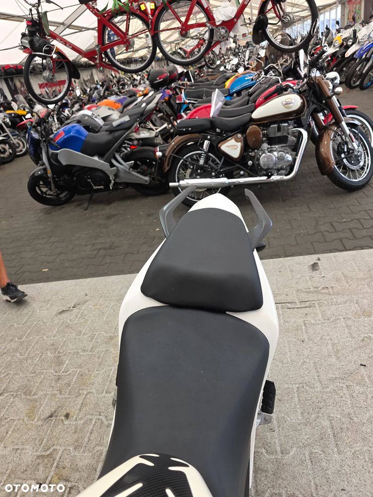 Honda CBR - 29