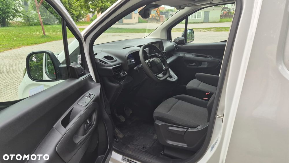 Toyota Proace City - 9