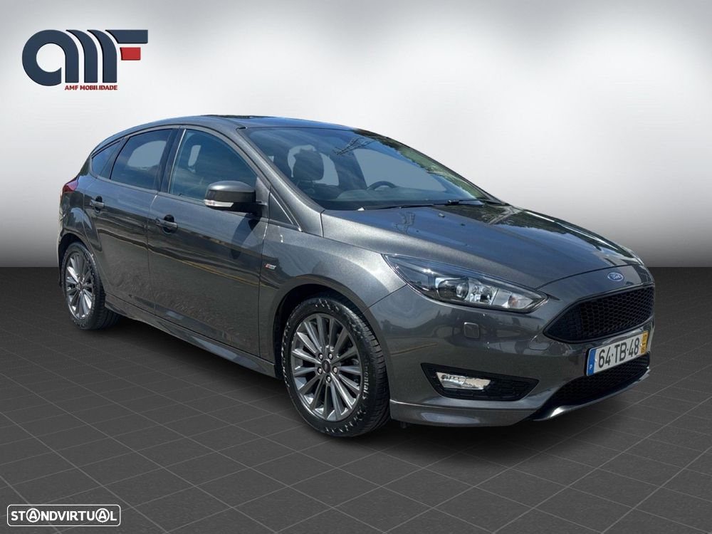 Ford Focus 1.5 TDCi ECOBlue ST-Line - 2
