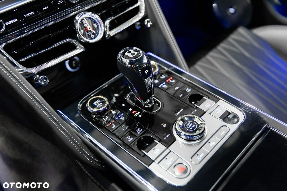 Bentley Flying Spur - 31
