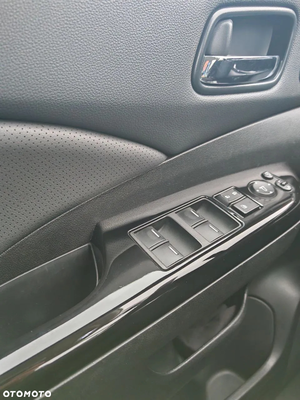 Honda CR-V 2.0i-VTEC 2WD S - 23