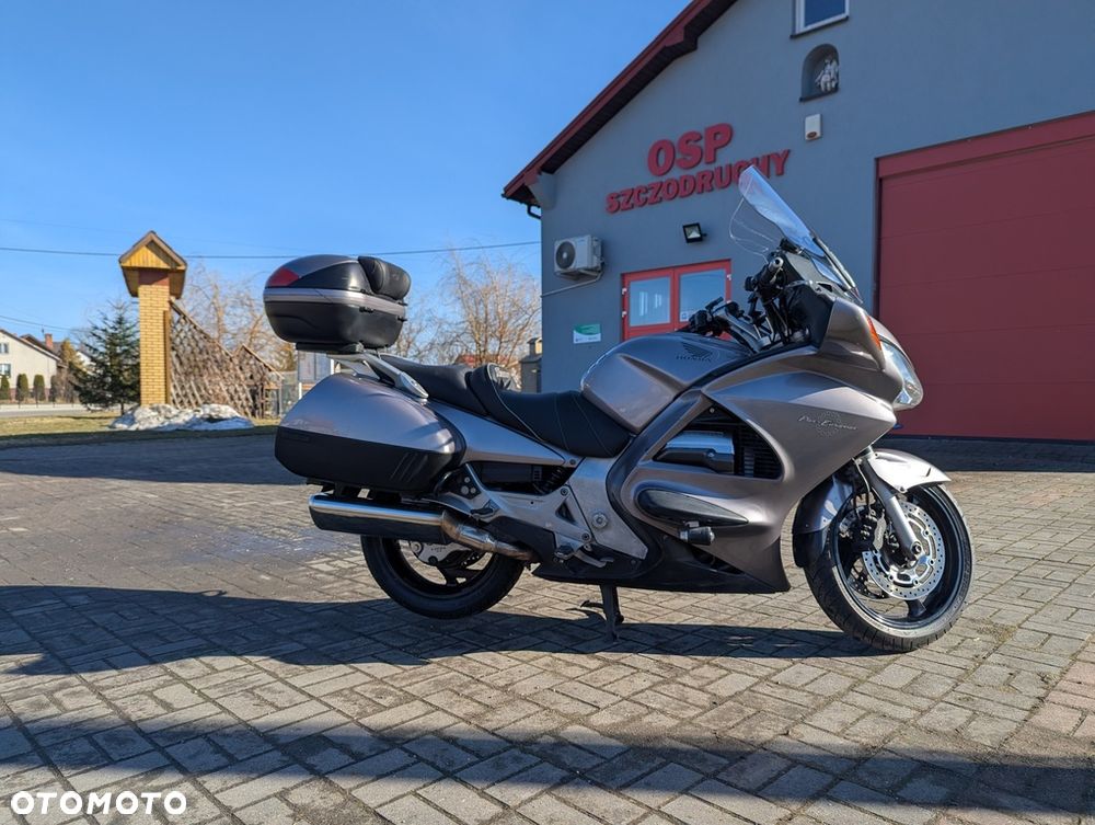 Honda ST - 5